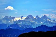 Auf der Zimnitz (1.745 m) bei Bad Ischl - Blick vom Gipfel Richtung Dachstein